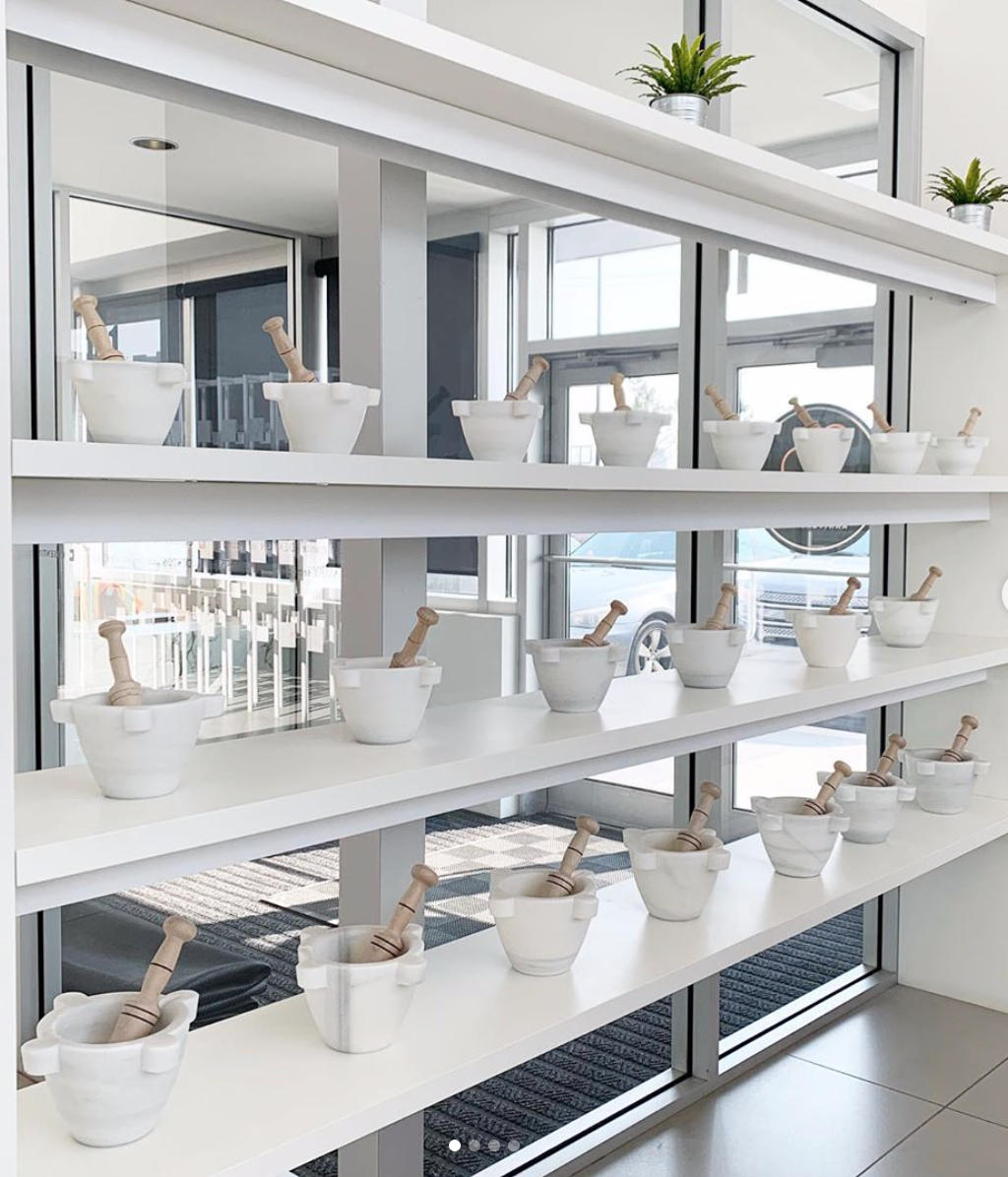 ANA Interiors | 4640 Manhattan Rd SE #3, Calgary, AB T2G 4B5, Canada | Phone: (403) 827-2137