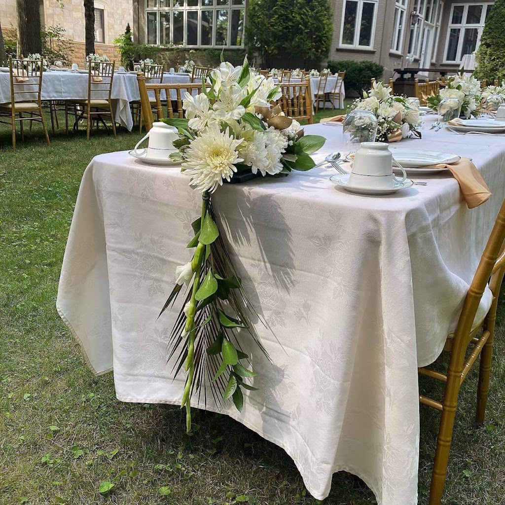 Simply Elegant Florals By Fouzia | 1371 Chretien St, Milton, ON L9E 1G5, Canada | Phone: (647) 308-8457