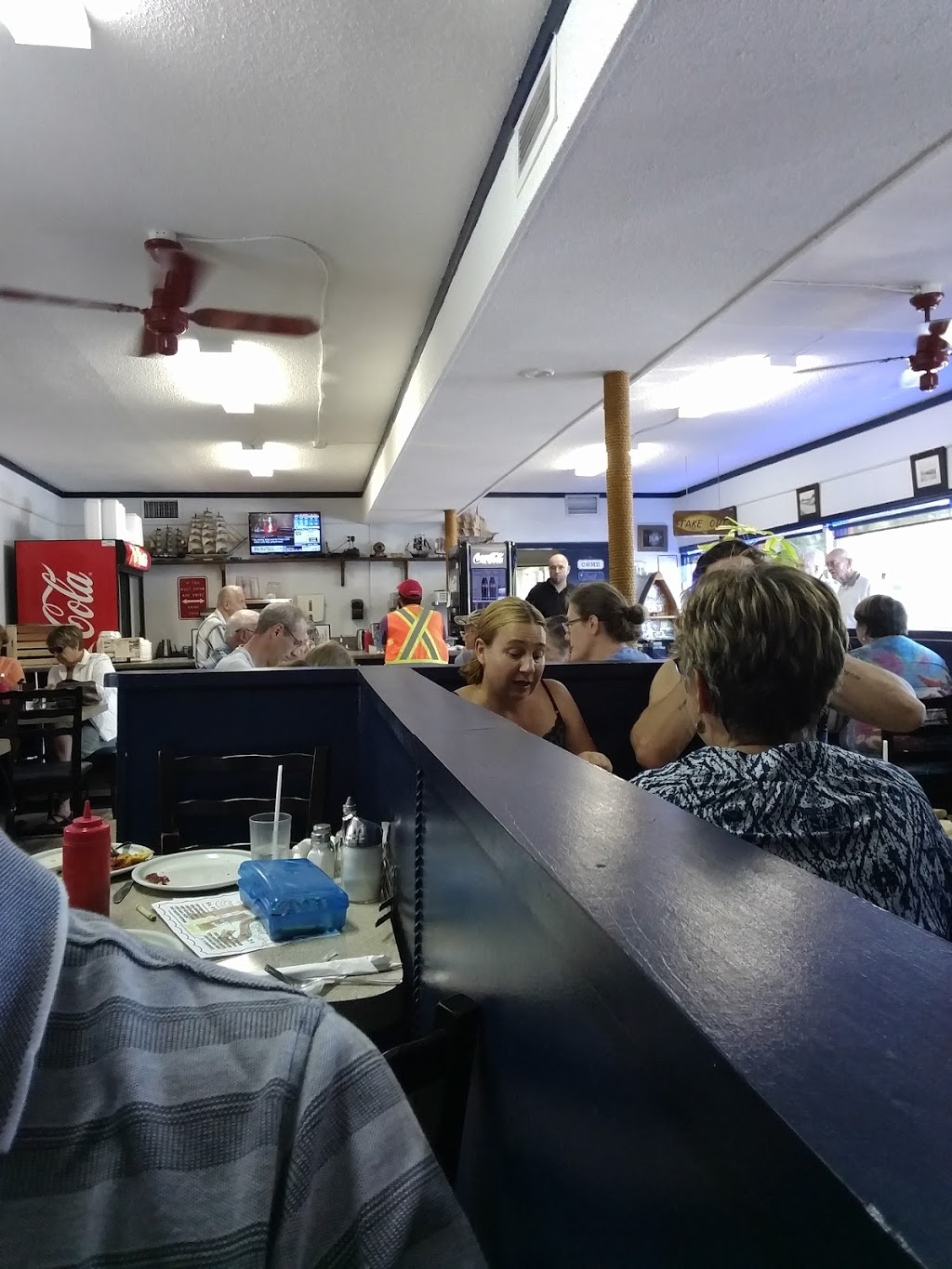 Bluewater Fish & Grill | 7159 ON-26, Stayner, ON L0M 1S0, Canada | Phone: (705) 428-6482