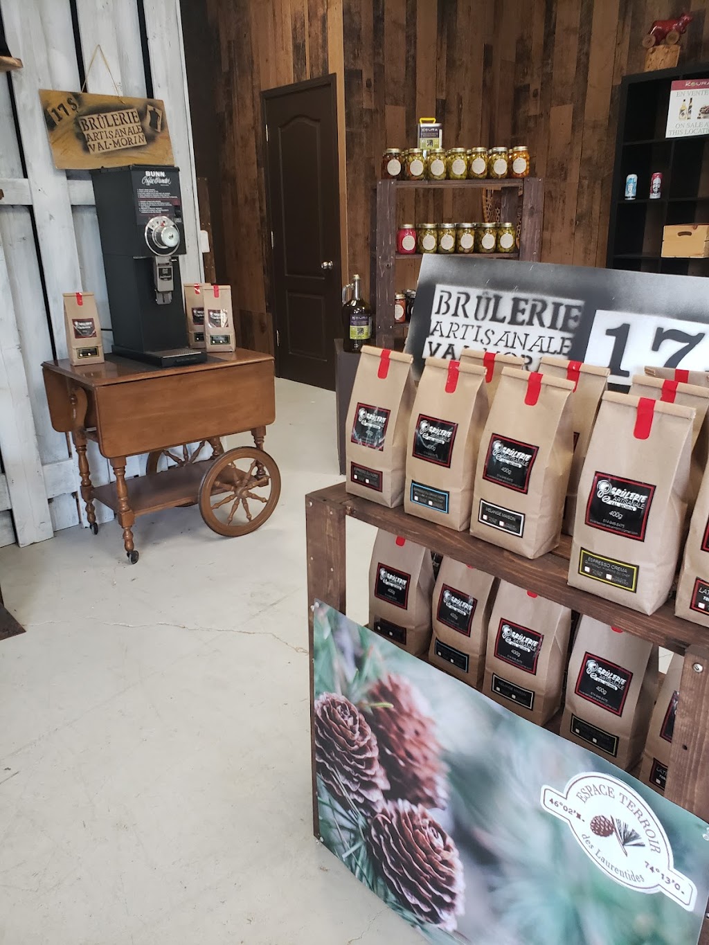 Espace terroir des Laurentides | 1520 QC-117 #100, Val-David, QC J0T 2N0, Canada | Phone: (514) 895-1529