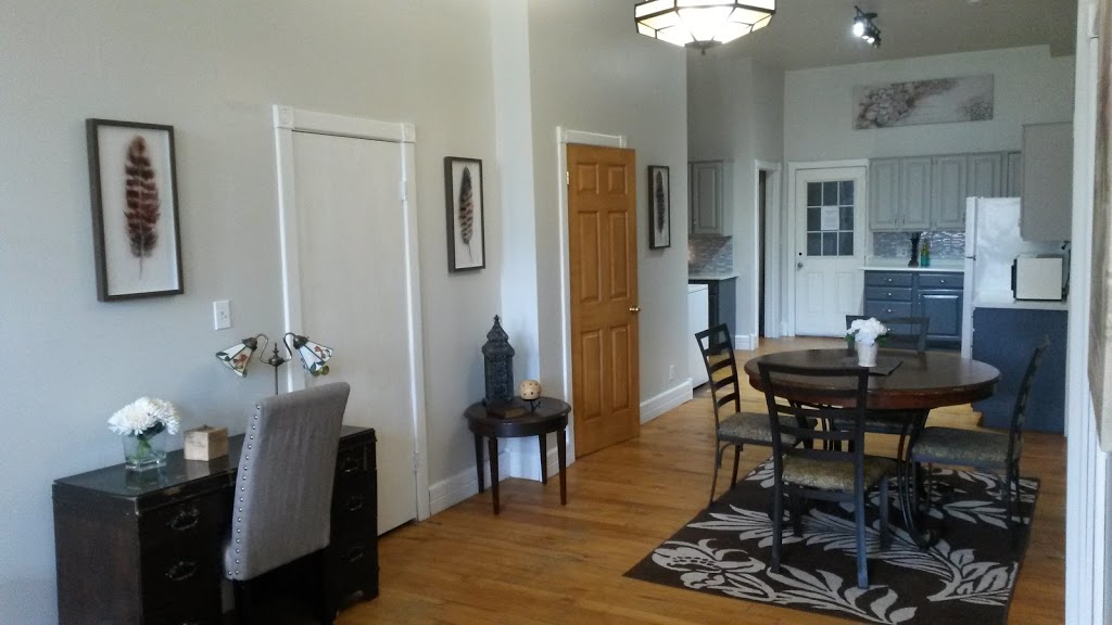 The DeWit - Luxury Suites | 424 Turnberry St, Brussels, ON N0G 1H0, Canada | Phone: (519) 492-3234