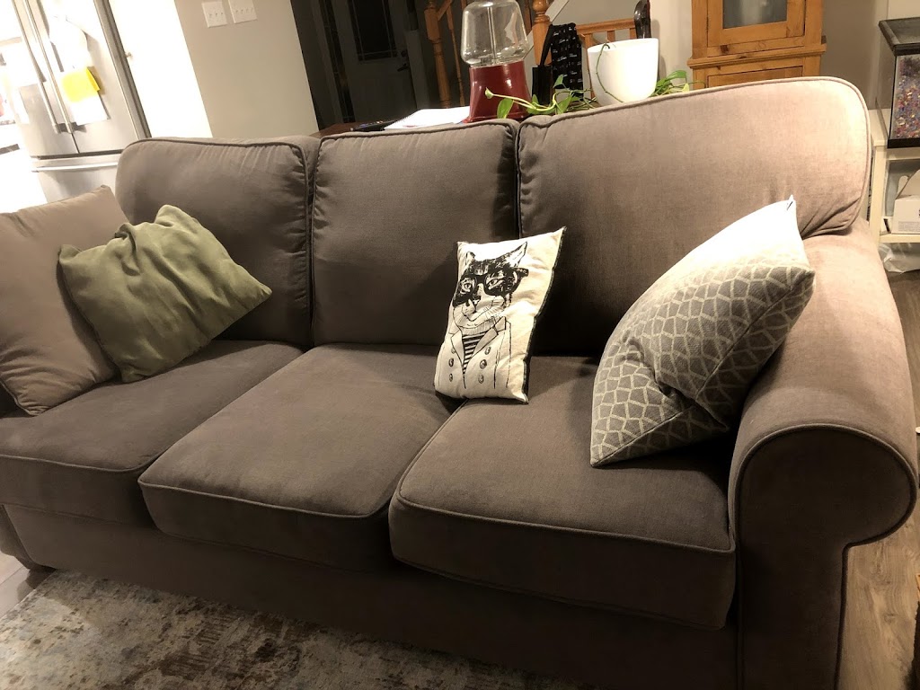 Munn Weston Upholstery | 226 William St, London, ON N6B 3B9, Canada | Phone: (519) 438-6353