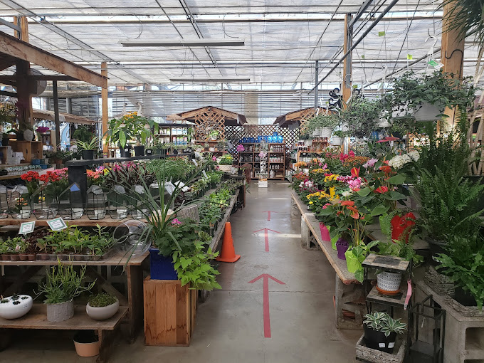 GARDENWORKS COURTENAY | 2855 Wentworth Rd, Courtenay, BC V9N 6B7, Canada | Phone: (250) 334-3024