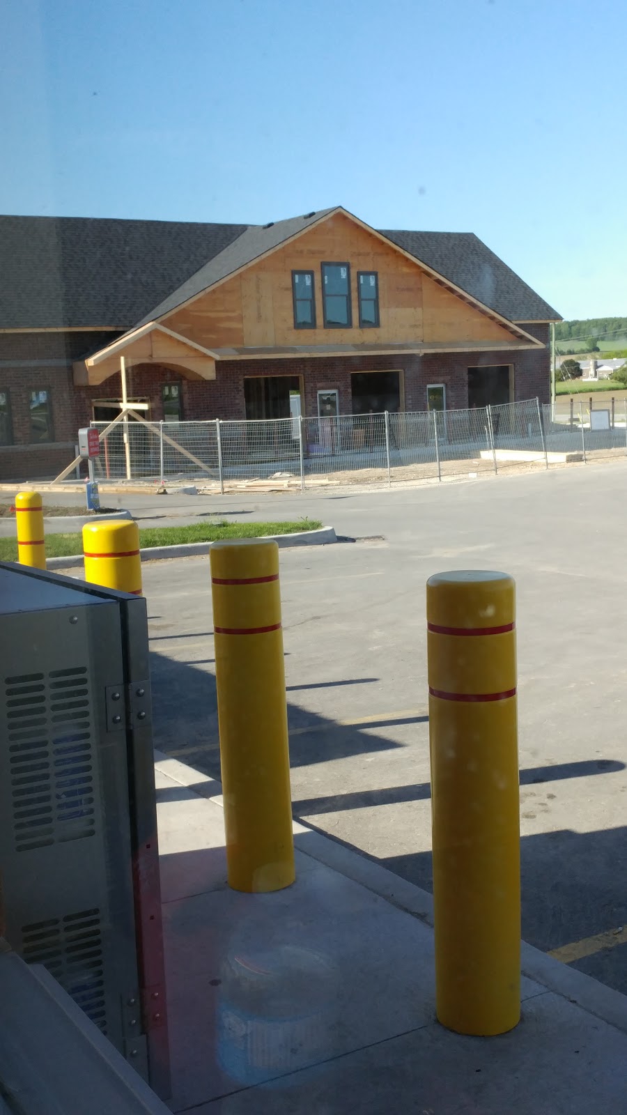 Esso | 2802 County Rd 42, Stayner, ON L0M 1S0, Canada | Phone: (705) 466-3776