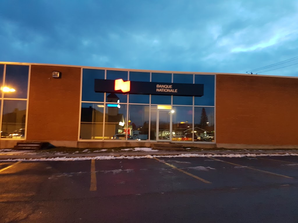Banque Nationale | 110 Rue Principale, Saint-André-Avellin, QC J0V 1W0, Canada | Phone: (819) 983-7317