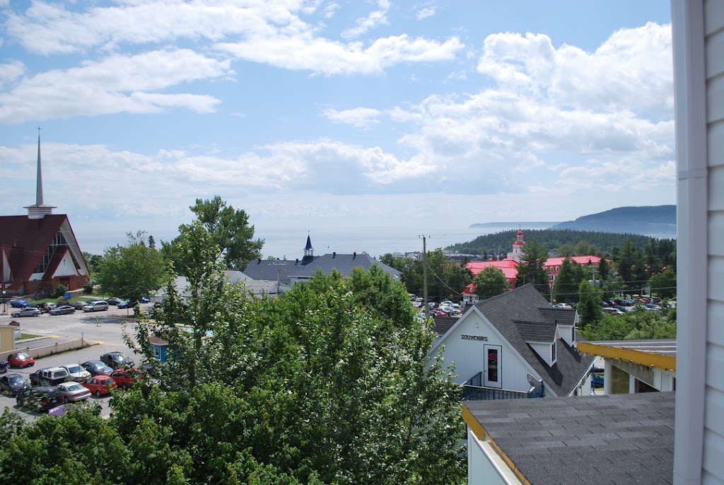 Presbytere De Tadoussac | 180 de lEglise, Tadoussac, QC G0T 2A0, Canada | Phone: (418) 235-4324