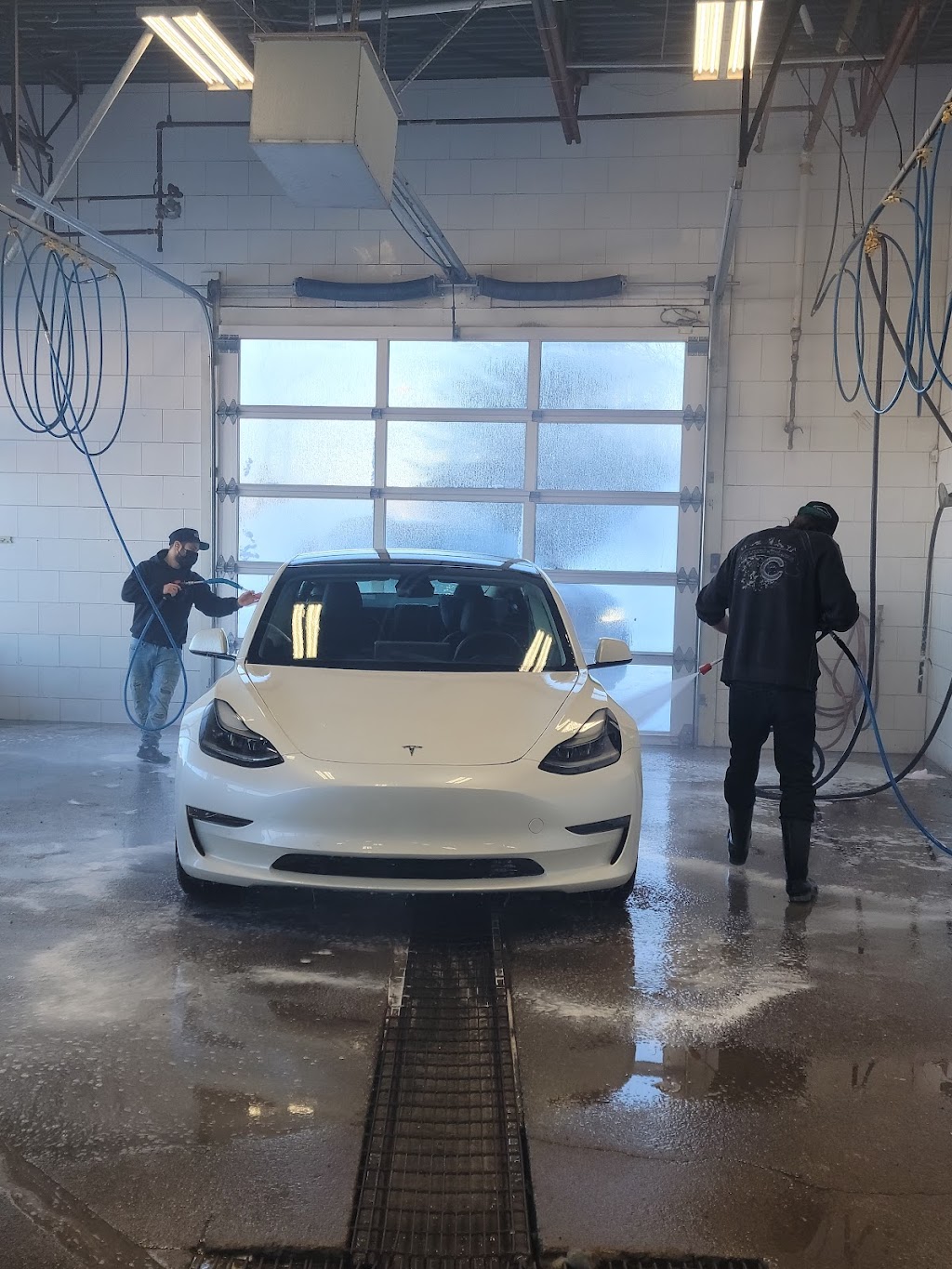Perfecto Centre desthétique professionnelle de lautomobile | 1227 Rue Principale E, Sainte-Agathe-des-Monts, QC J8C 1L7, Canada | Phone: (819) 321-2886