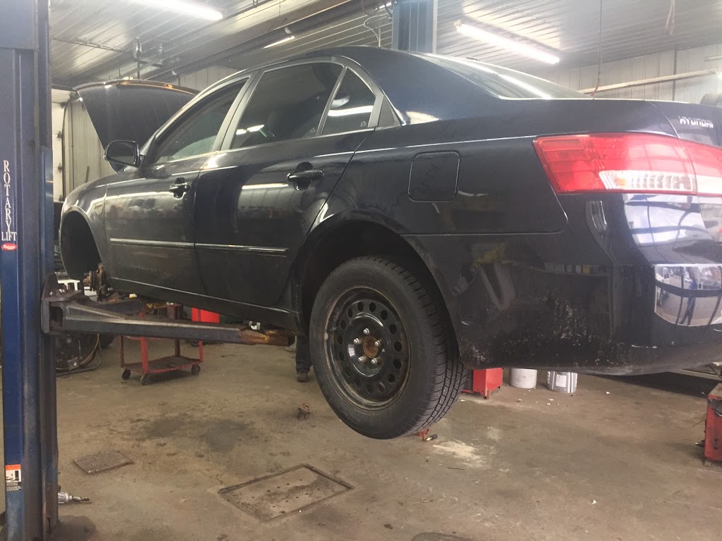 Garage Poirier et Fils Inc | 100 Rue Fusey, Trois-Rivières, QC G8T 9R2, Canada | Phone: (819) 375-3289