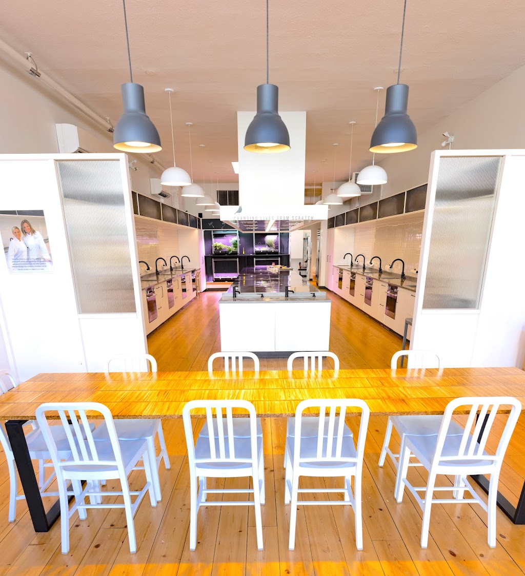 Little Kitchen Academy Oakville South | 511 Maple Grove Dr, Oakville, ON L6J 6X8, Canada | Phone: (905) 845-5335