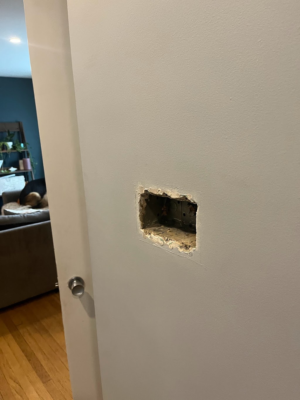 Halifax Drywall Repair (HDR) | 45 Lynn Dr, Dartmouth, NS B2Y 3V8, Canada | Phone: (579) 500-0589