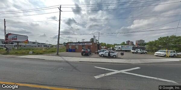 United Auto Centre | 1425 Castlefield Ave, York, ON M6M 1Y3, Canada | Phone: (416) 652-3096