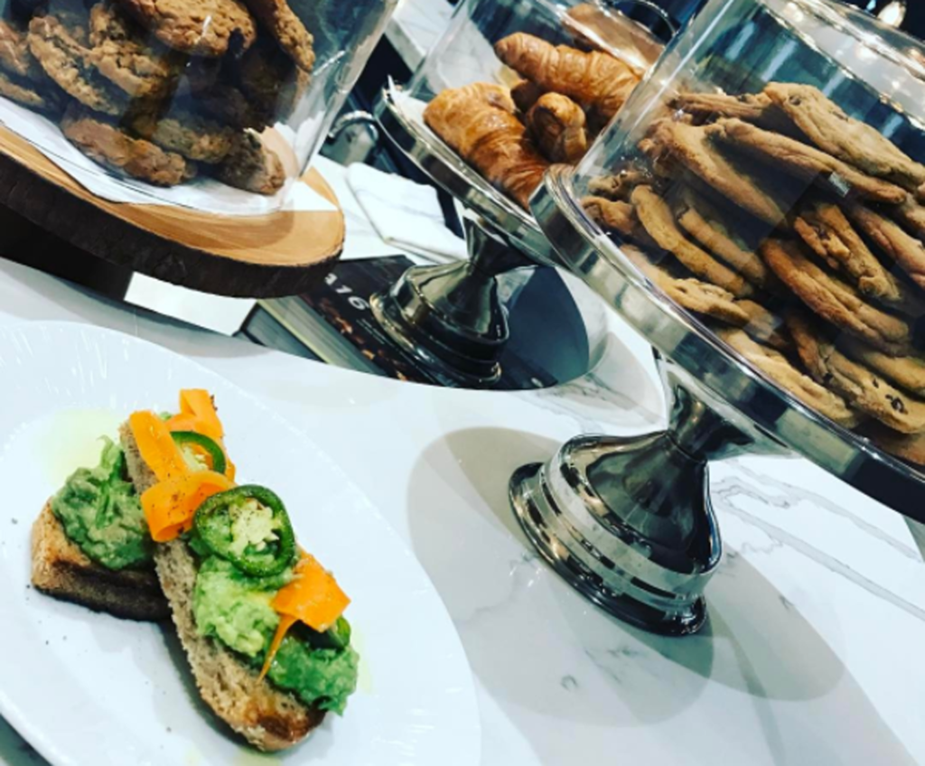 Bistro 7501 | 7501 Keele St, Concord, ON L4K 1Y2, Canada | Phone: (905) 597-2757