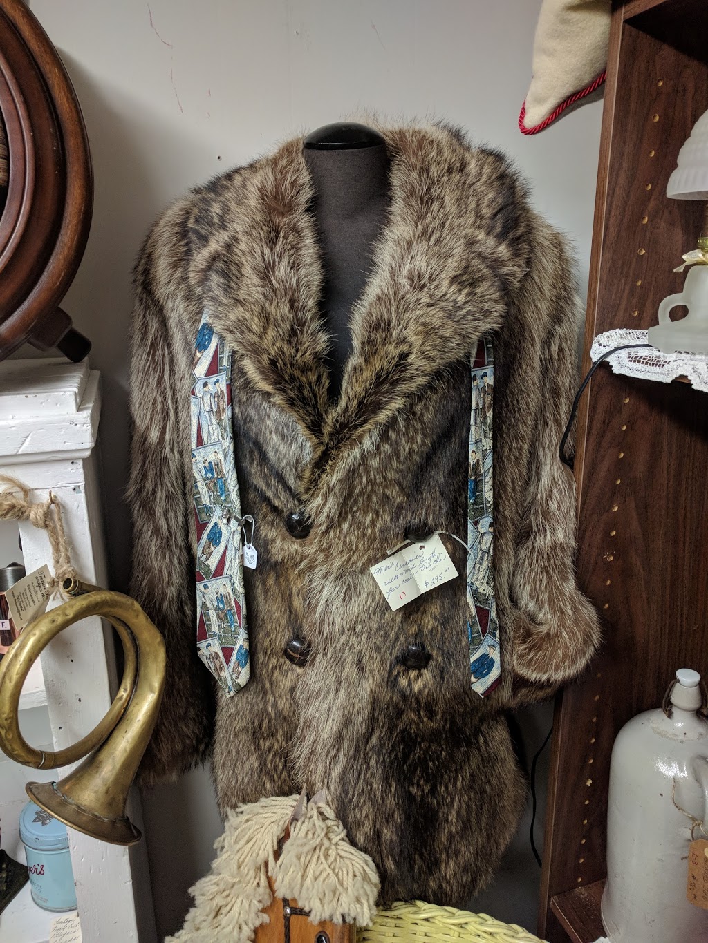 Antiques Mall On 11 North | 3823 Campbell Rd, Severn, ON L3V 6H3, Canada | Phone: (705) 327-5000