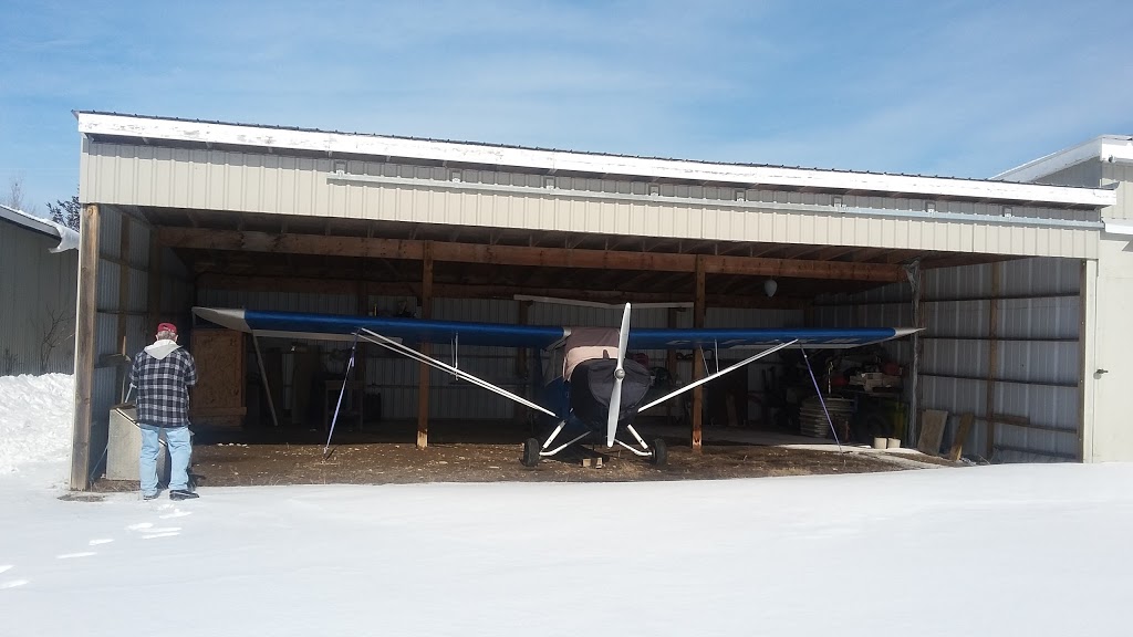 Oak Hills Flying Club | 1092 Airport Rd, Stirling, ON K0K 3E0, Canada | Phone: (613) 395-2360