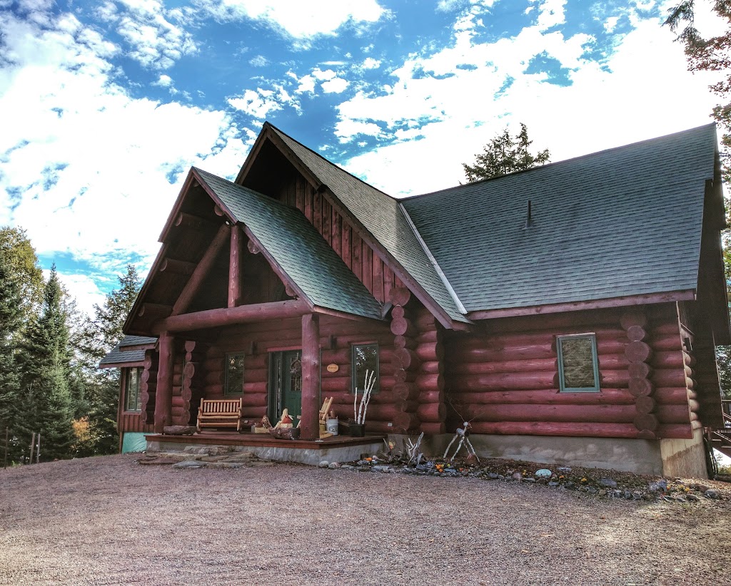 Log Cabin Bed & Breakfast @ Hemlock Point | 382 Pinegrove Rd, Perry, ON P0A 1J0, Canada | Phone: (705) 636-5541