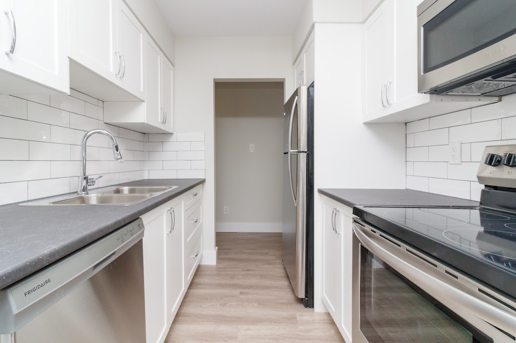 Bowen Estates Apartments | 155 Wakesiah Ave #149, Nanaimo, BC V9R 3K1, Canada | Phone: (250) 508-7673