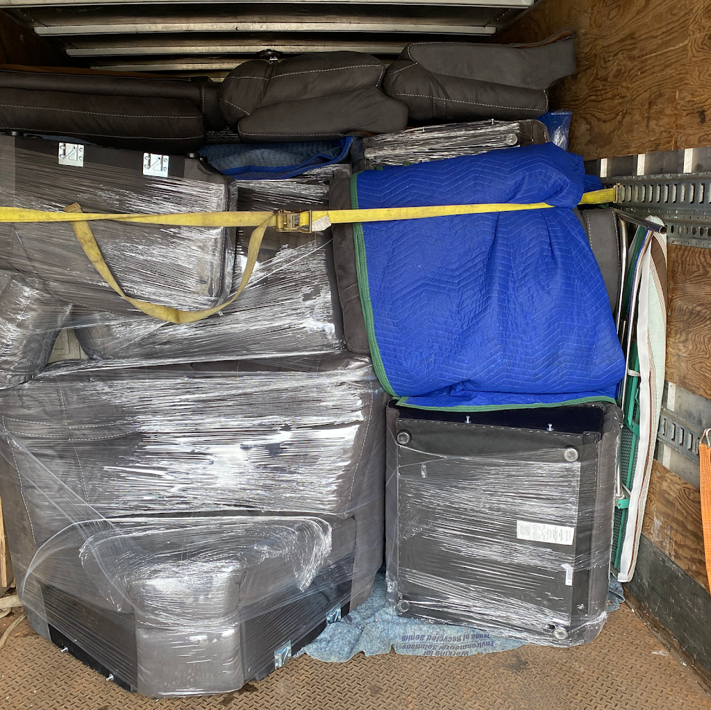 Hawk moving and storage | 8106 152 St, Surrey, BC V3S 3M4, Canada | Phone: (236) 838-1593