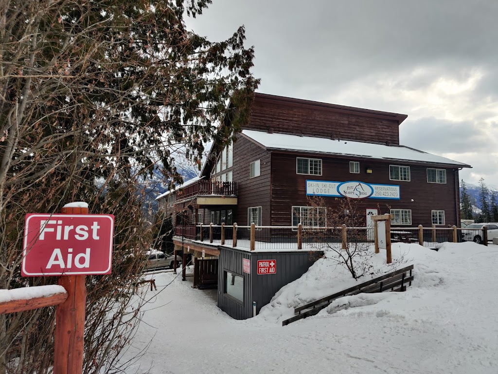 Fernie Slopeside Lodge | 5368-B Fernie Ski Hill Rd, Fernie, BC V0B 1M6, Canada | Phone: (250) 423-2423