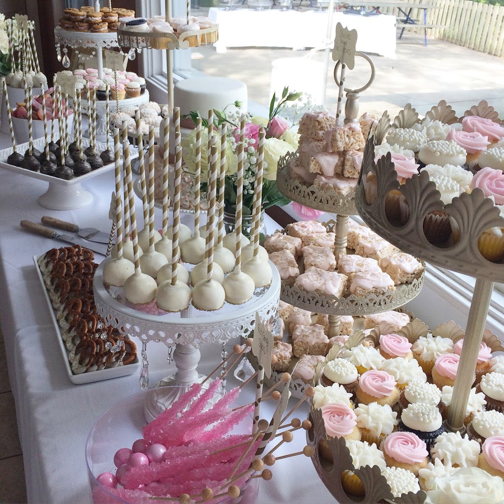 The Frosted Cupcake | 524 Lake St, St. Catharines, ON L2N 4H4, Canada | Phone: (905) 934-0003