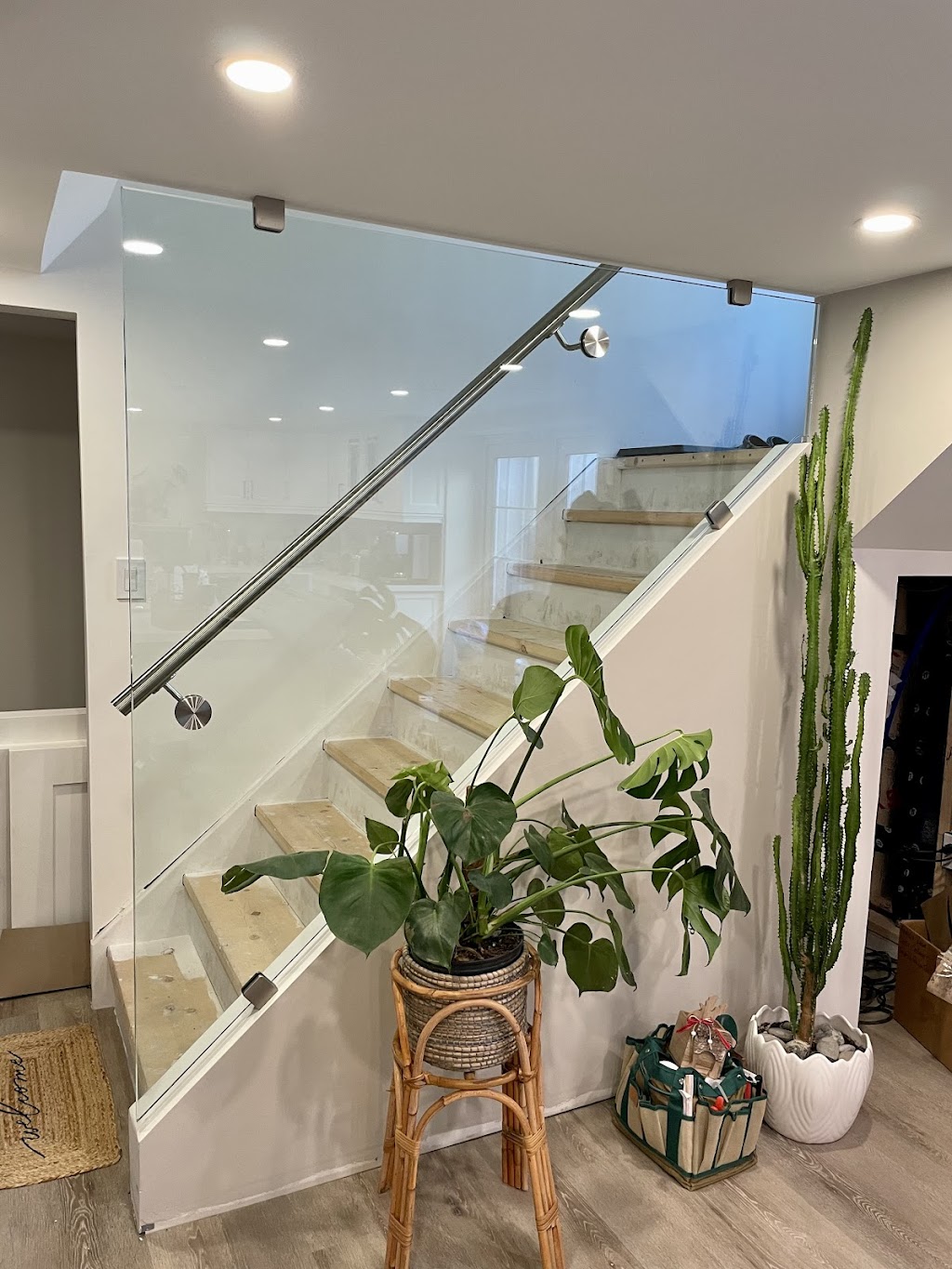 Millan Glass & Mirror | 9424 McDougall Rd, Baltimore, ON K0K 1C0, Canada | Phone: (905) 372-1757