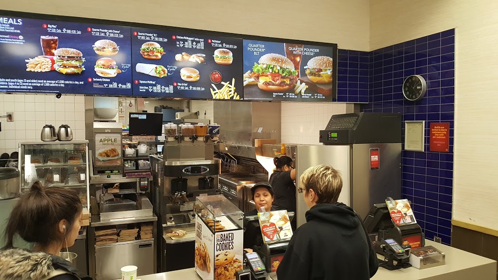 McDonalds | 2370 McPhillips St, Winnipeg, MB R2V 3J6, Canada | Phone: (204) 949-6013