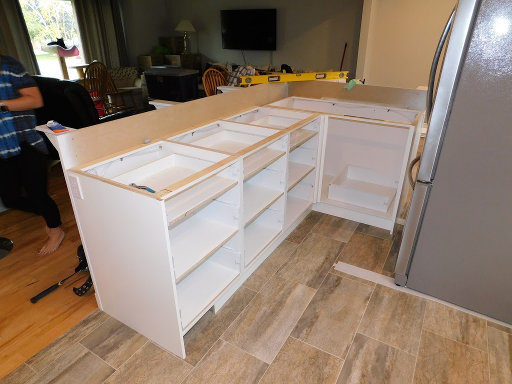 Medleys Kitchens and Blinds | 1939 Kenwick St, Brights Grove, ON N0N 1C0, Canada | Phone: (226) 349-0238