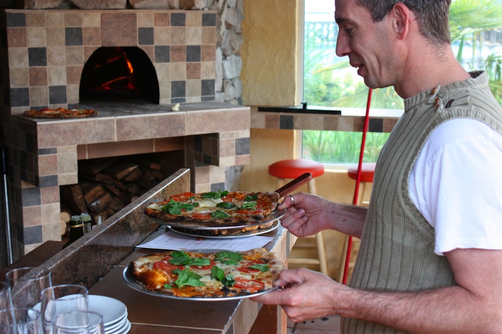 Wood-Fired Pizza at Galiano Inn | 134 Madrona Dr, Galiano Island, BC V0N 1P0, Canada | Phone: (250) 539-3388