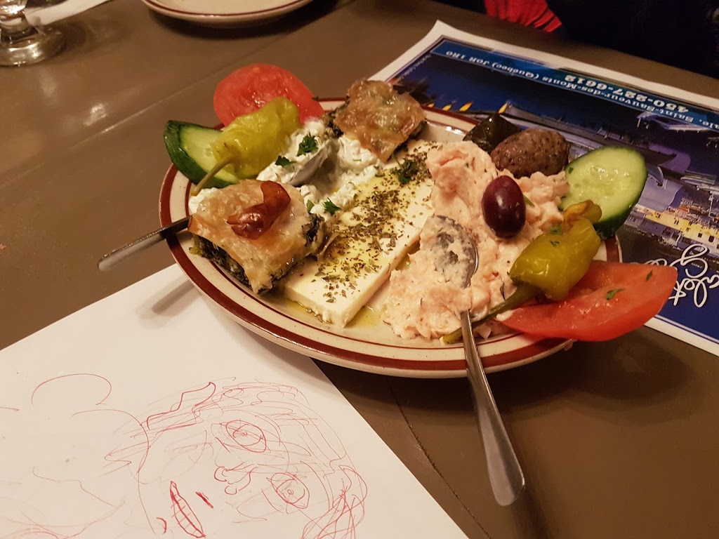 Restaurant Brochetterie le Chalet Grec | 138 Rue Principale, Saint-Sauveur, QC J0R 1R6, Canada | Phone: (450) 227-6612