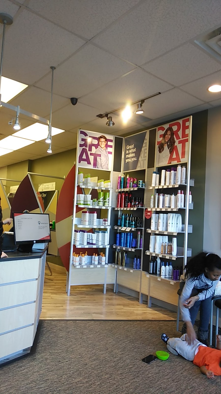 Great Clips | 328 Speedvale Ave E, Guelph, ON N1E 1N5, Canada | Phone: (519) 265-3456