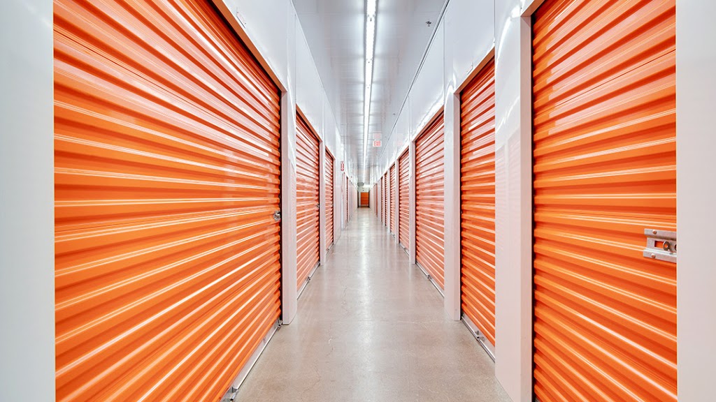 Public Storage | 409 Weber St W, Kitchener, ON N2H 4B1, Canada | Phone: (519) 772-4800
