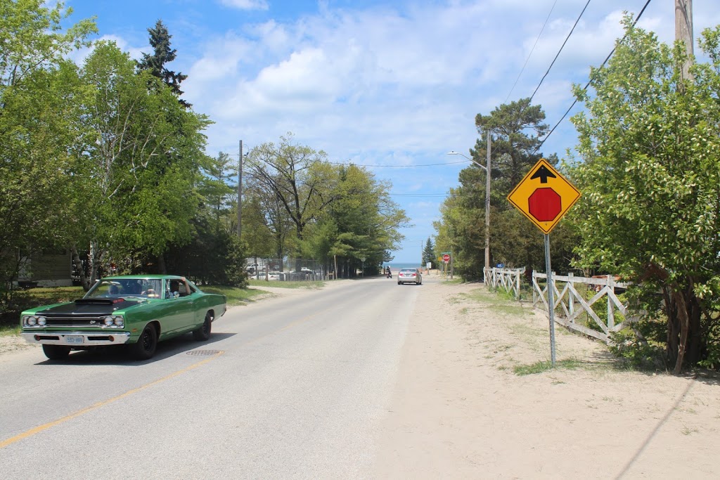 Things To Do Packages | 55 22nd St N, Wasaga Beach, ON L9Z 2V9, Canada | Phone: (416) 828-7000
