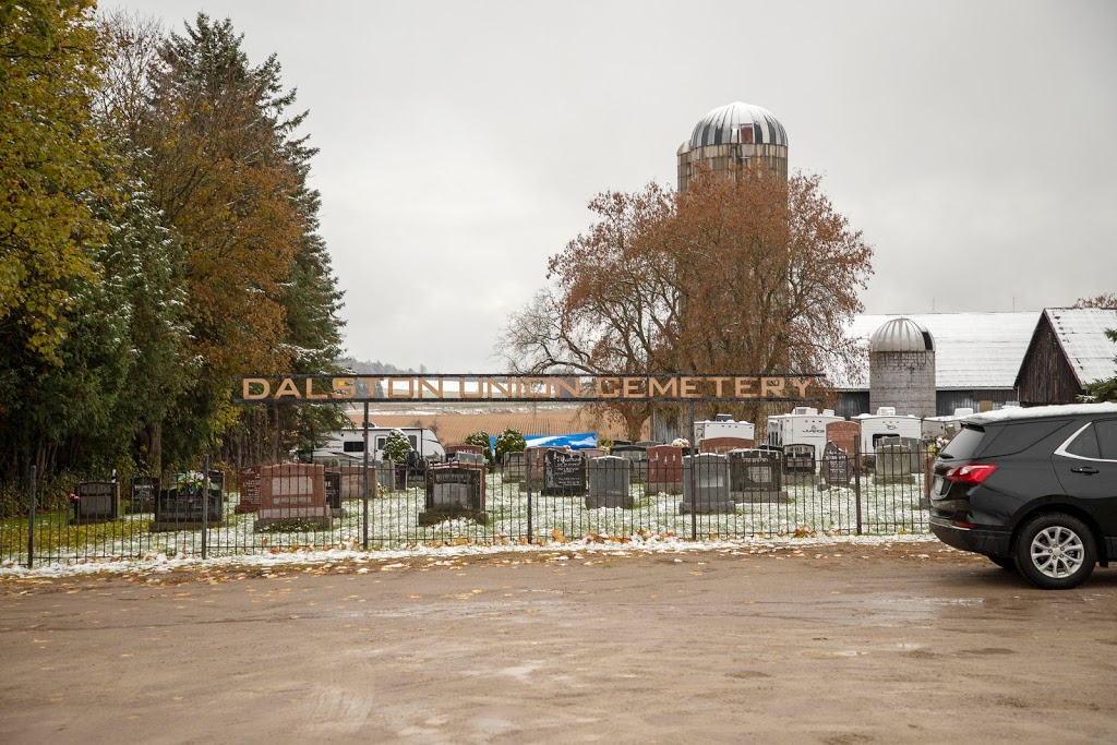 Dalston Crown Hill United Church | 1734 Penetanguishene Rd, Barrie, ON L4M 4Y8, Canada