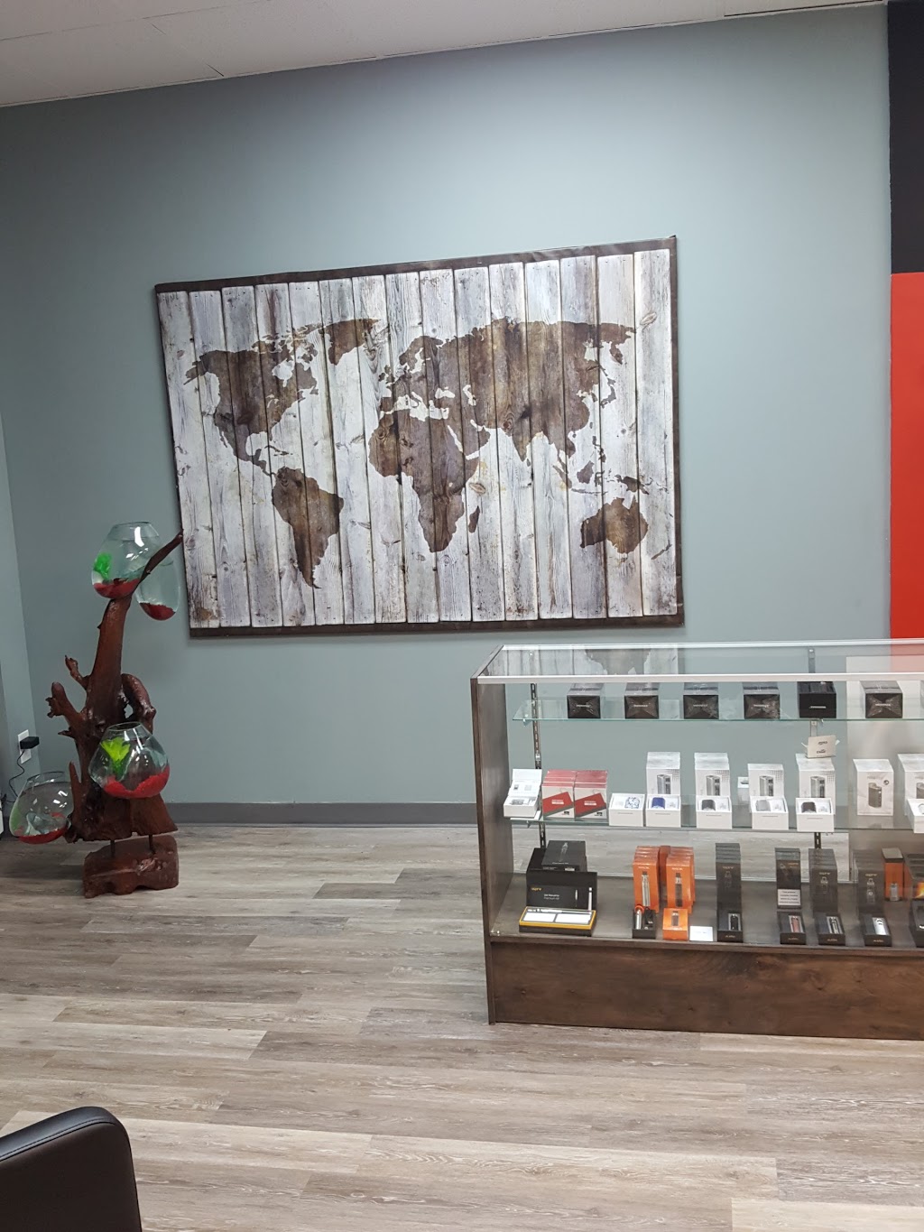 VapeKing Ottawa | 1208 Bank St, Ottawa, ON K1S 3Y1, Canada | Phone: (613) 731-1654