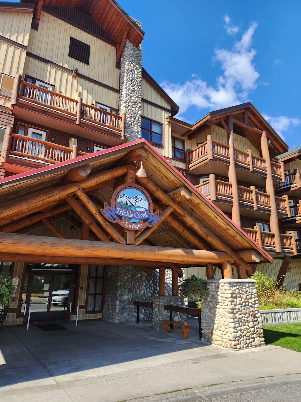 Trickle Creek Lodge | 500 Stemwinder Dr, Kimberley, BC V1A 2Y6, Canada | Phone: (877) 282-1200