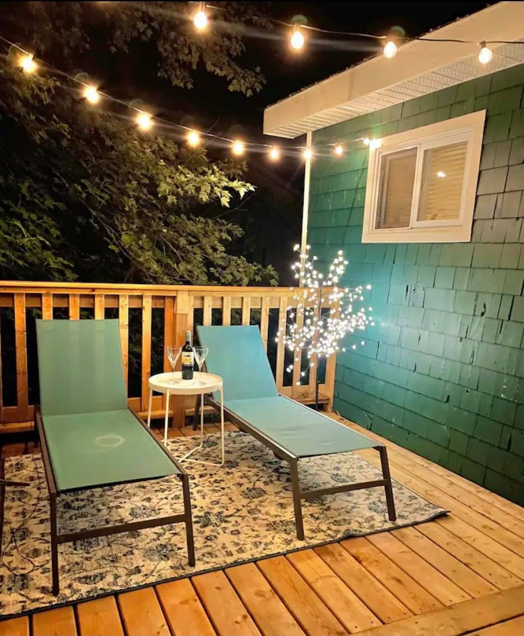 The Little Blue Beach House | 141 Greatview Trail, Pembroke, ON K8A 6W2, Canada | Phone: (289) 929-4171