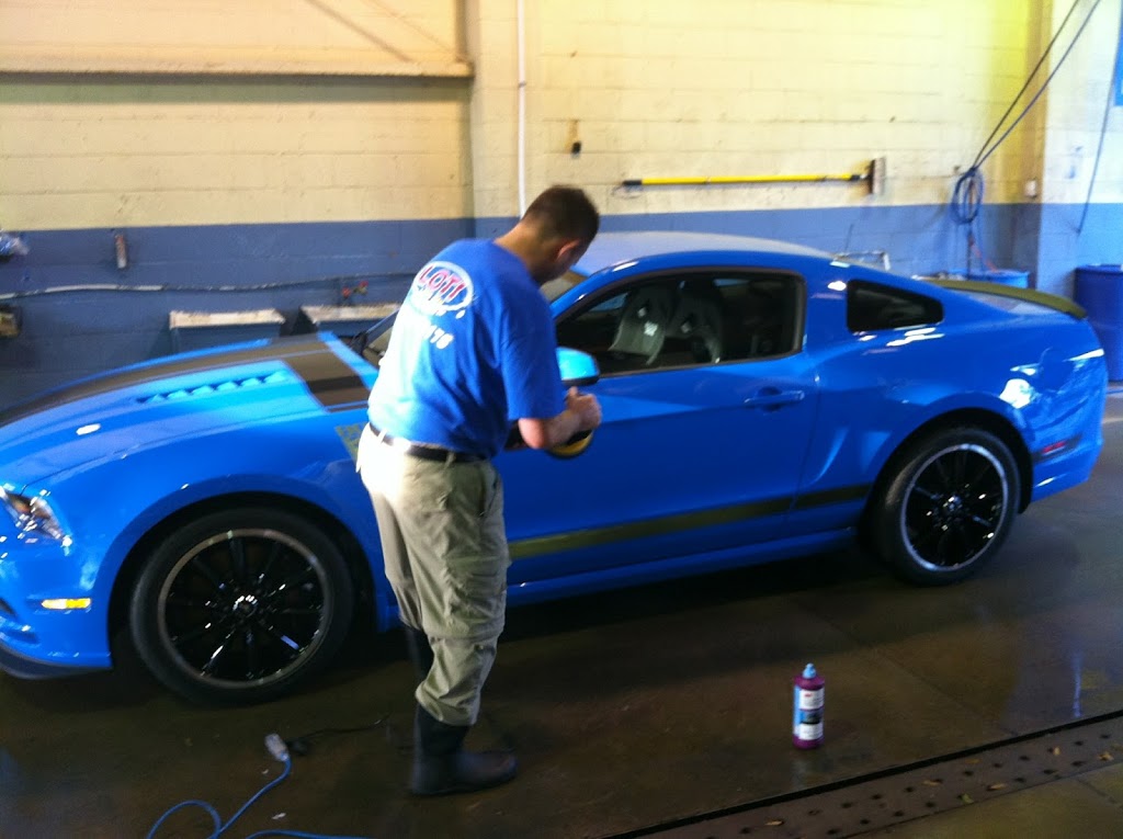 Lave Auto 1Loti carwash | 8969 Rue Airlie, LaSalle, QC H8R 2A2, Canada | Phone: (514) 365-6178
