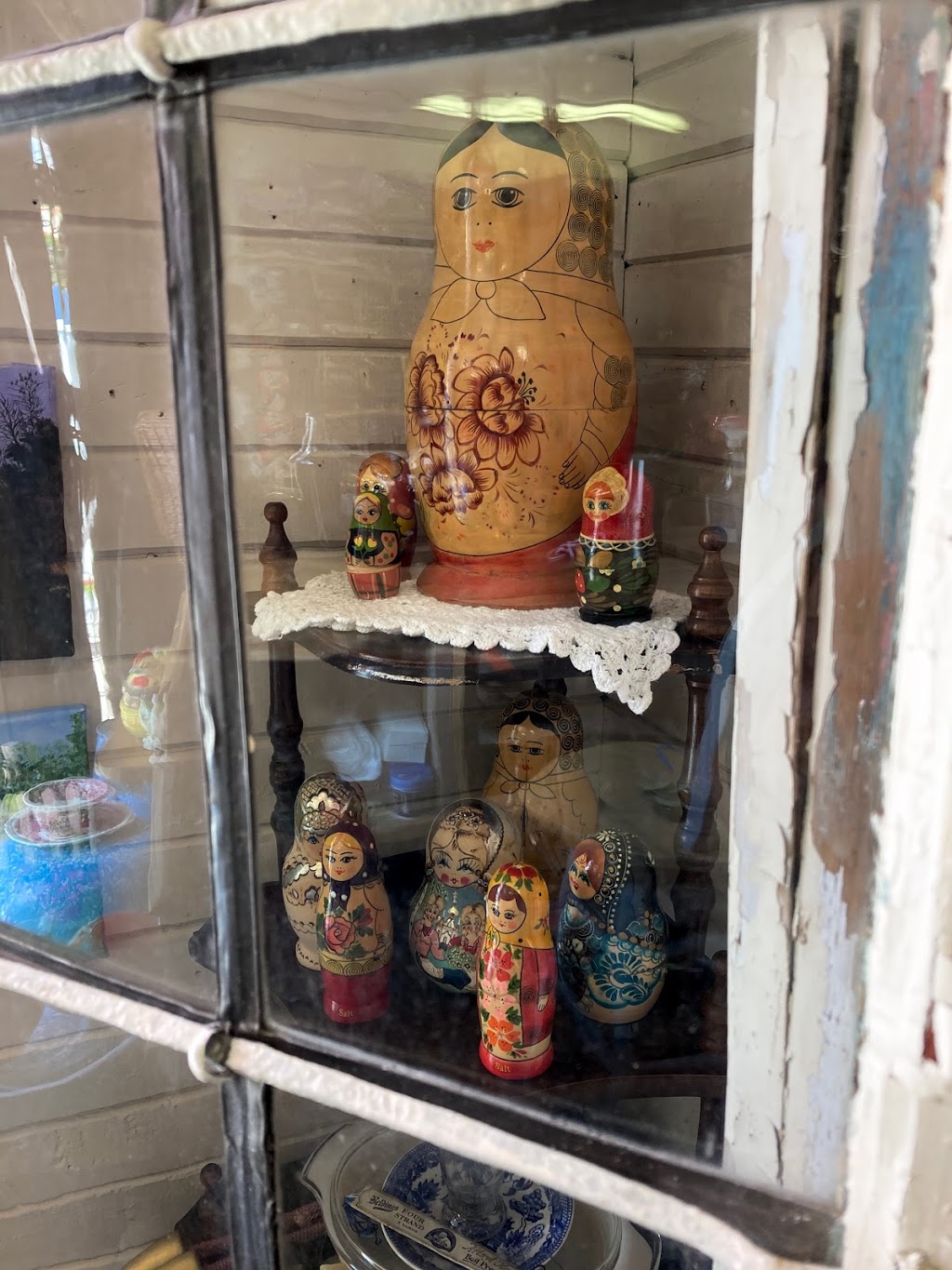 R.L Collectables & Antiques | 324 St Lawrence St, Merrickville, ON K0G 1N0, Canada | Phone: (613) 285-5118