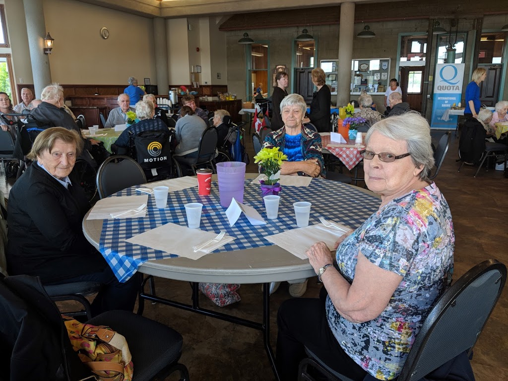 Waterford Barrie Retirement Community | 132 Edgehill Dr, Barrie, ON L4N 1M1, Canada | Phone: (705) 792-2442
