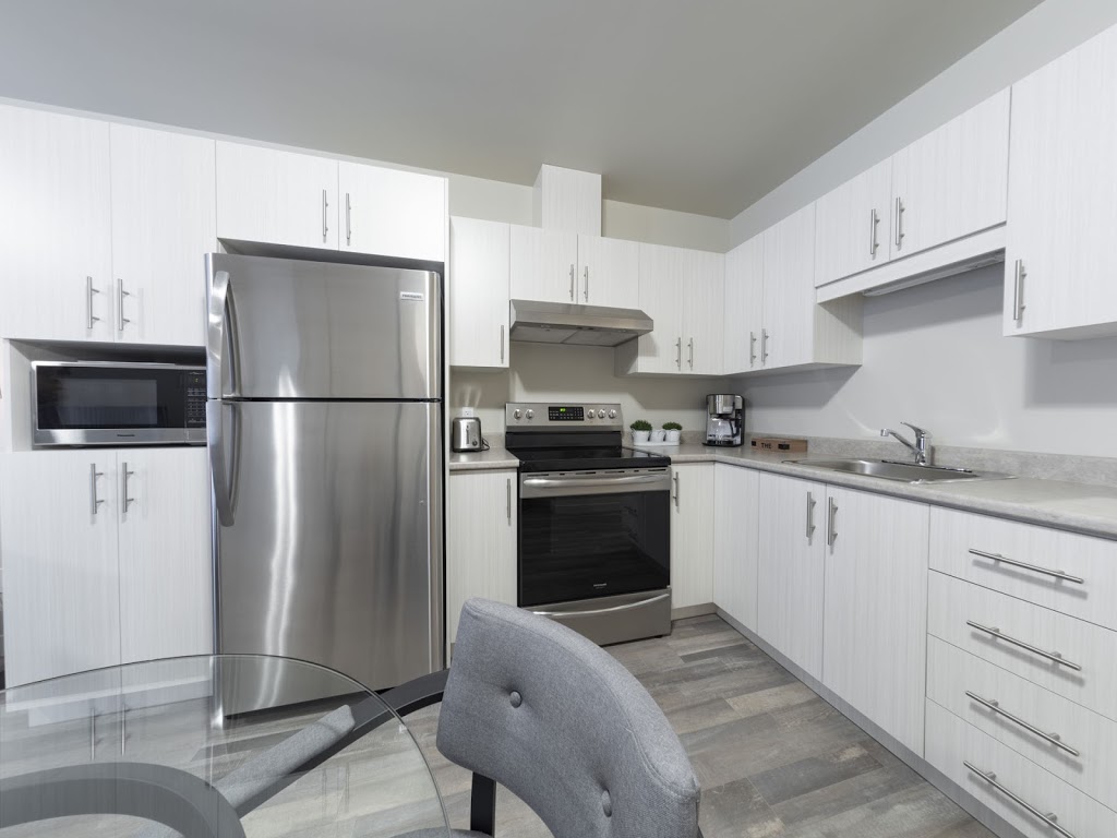 Château Bellevue de Valleyfield | 2 Rue Fabre, Salaberry-de-Valleyfield, QC J6S 0M3, Canada | Phone: (450) 377-8098