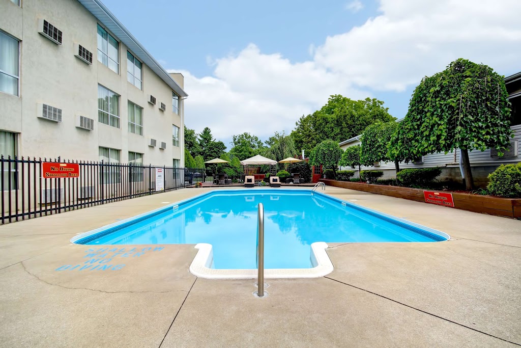 Best Western Little River Inn | 203 Queensway West, Simcoe, ON N3Y 2M9, Canada | Phone: (519) 426-2125