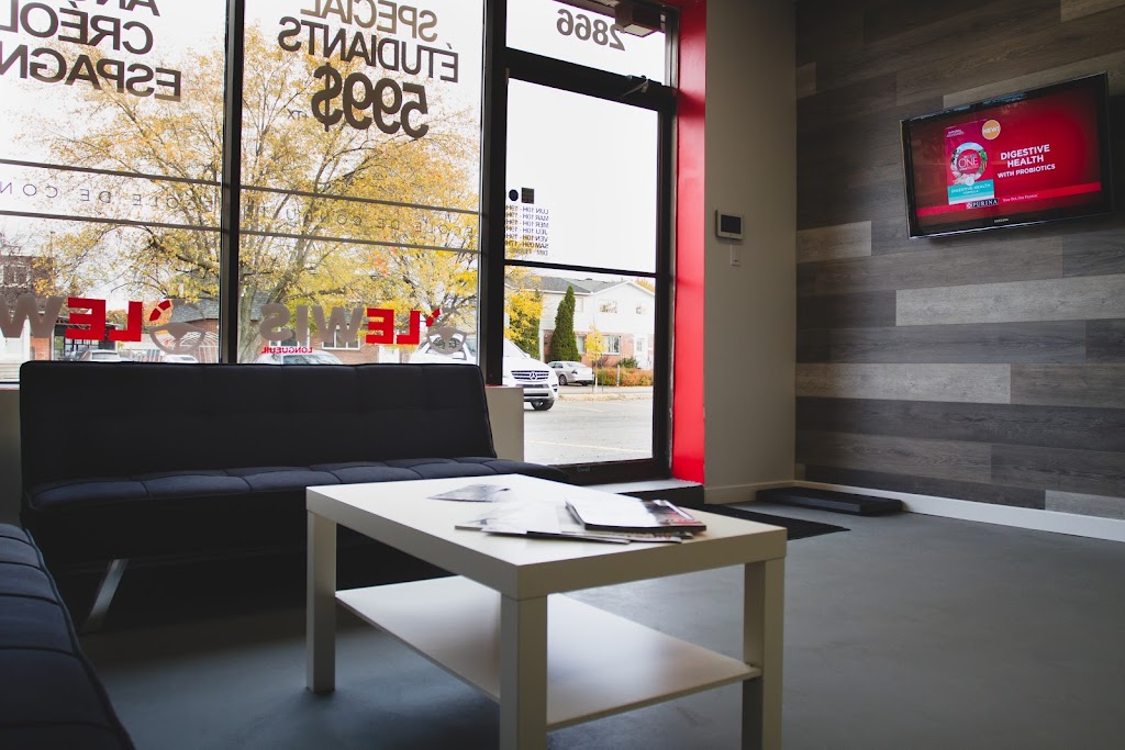 École de conduite Lewis Longueuil | 2866 Rue de Lyon, Longueuil, QC J4L 3R2, Canada | Phone: (450) 679-0111