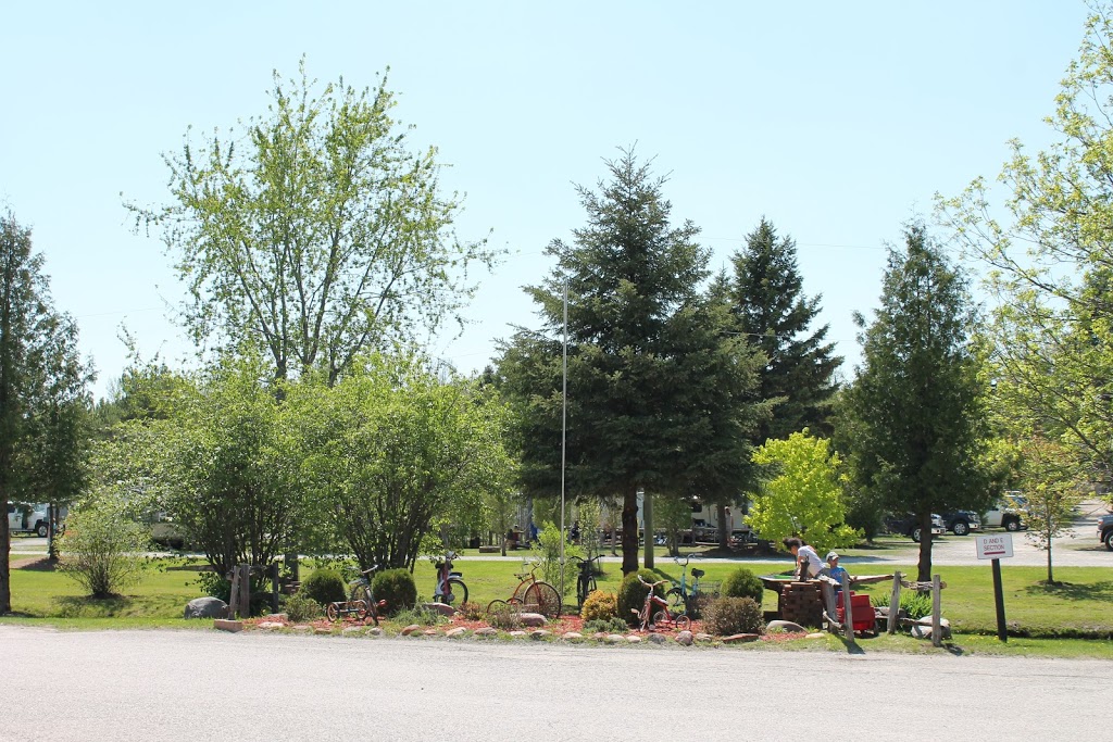 Grangeways RV Park & Family Campground | 9700 3rd Concession, Sandford, ON L0C 1E0, Canada | Phone: (905) 852-3260