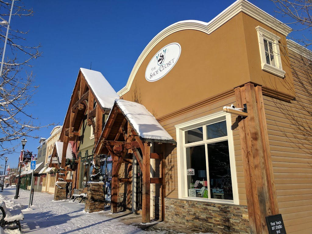 The Shoe Closet | 208 1 St W, Cochrane, AB T4C 1X8, Canada | Phone: (587) 433-7463