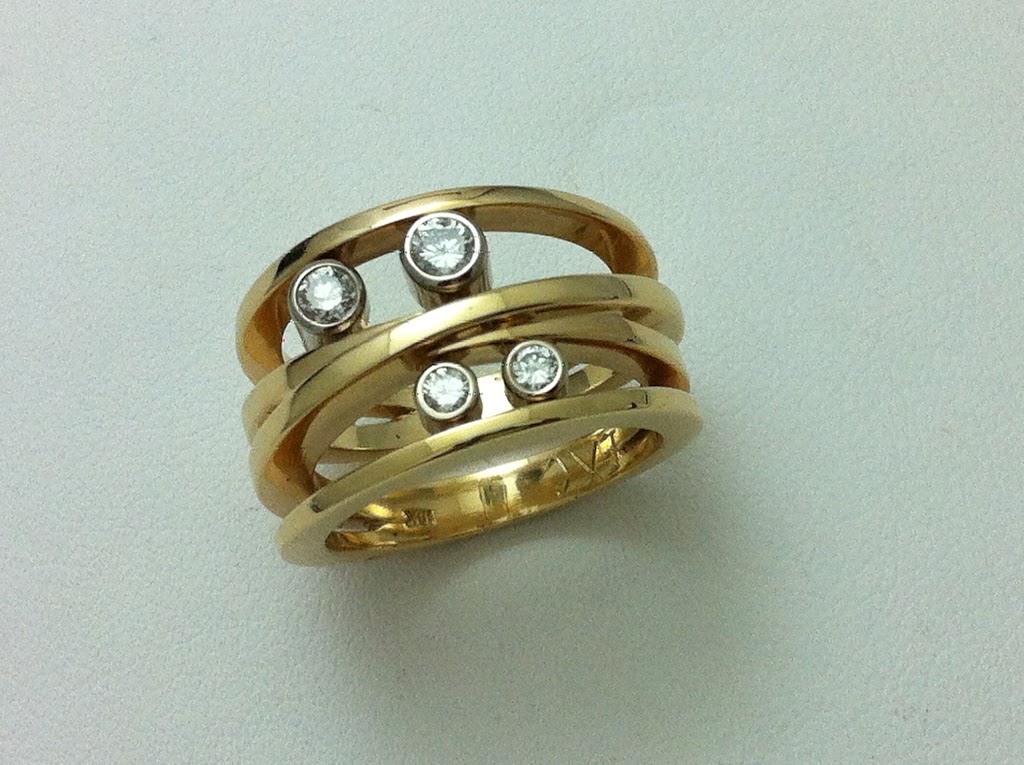 Excel Jewellers | 20202 66 Ave #370, Langley City, BC V2Y 1P3, Canada | Phone: (604) 539-7720