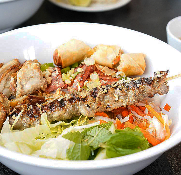 Viet House Restaurant (back of building) | 20 MB-52 #107, Steinbach, MB R5G 2L2, Canada | Phone: (204) 326-2705