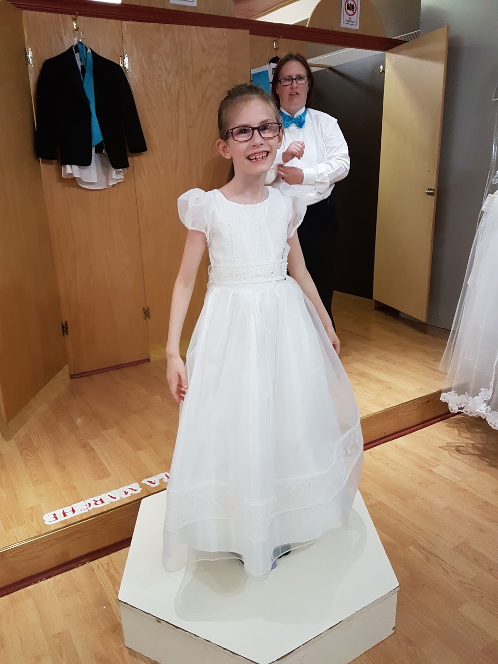 Prince et Princesse Dun Jour | 213 Rue Sainte-Catherine, Saint-Constant, QC J5A 2H3, Canada | Phone: (450) 635-5758