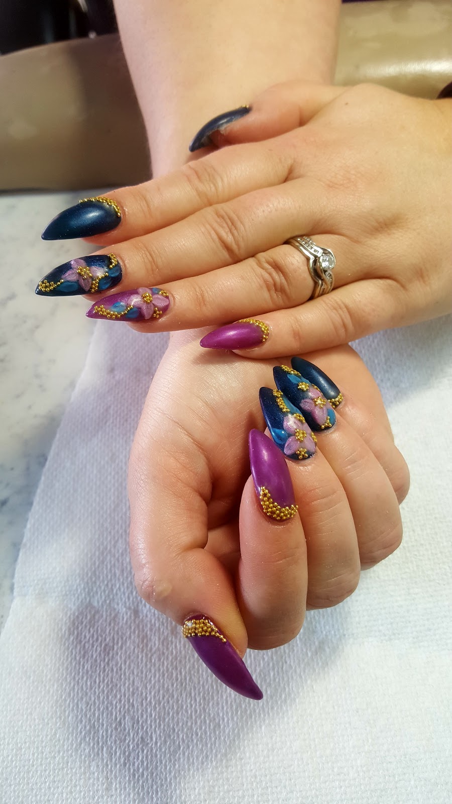 Artistic Nails | 800 Veterans Blvd NW #303, Airdrie, AB T4B 3G9, Canada | Phone: (403) 945-9440