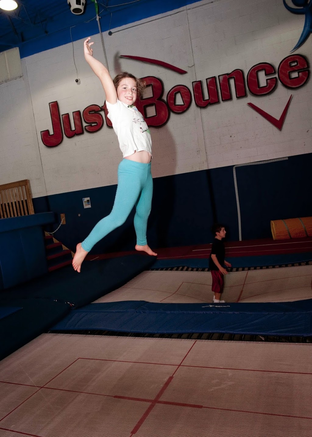 Just Bounce Trampoline Club | 3731 Chesswood Dr, North York, ON M3J 2P6, Canada | Phone: (416) 635-0206