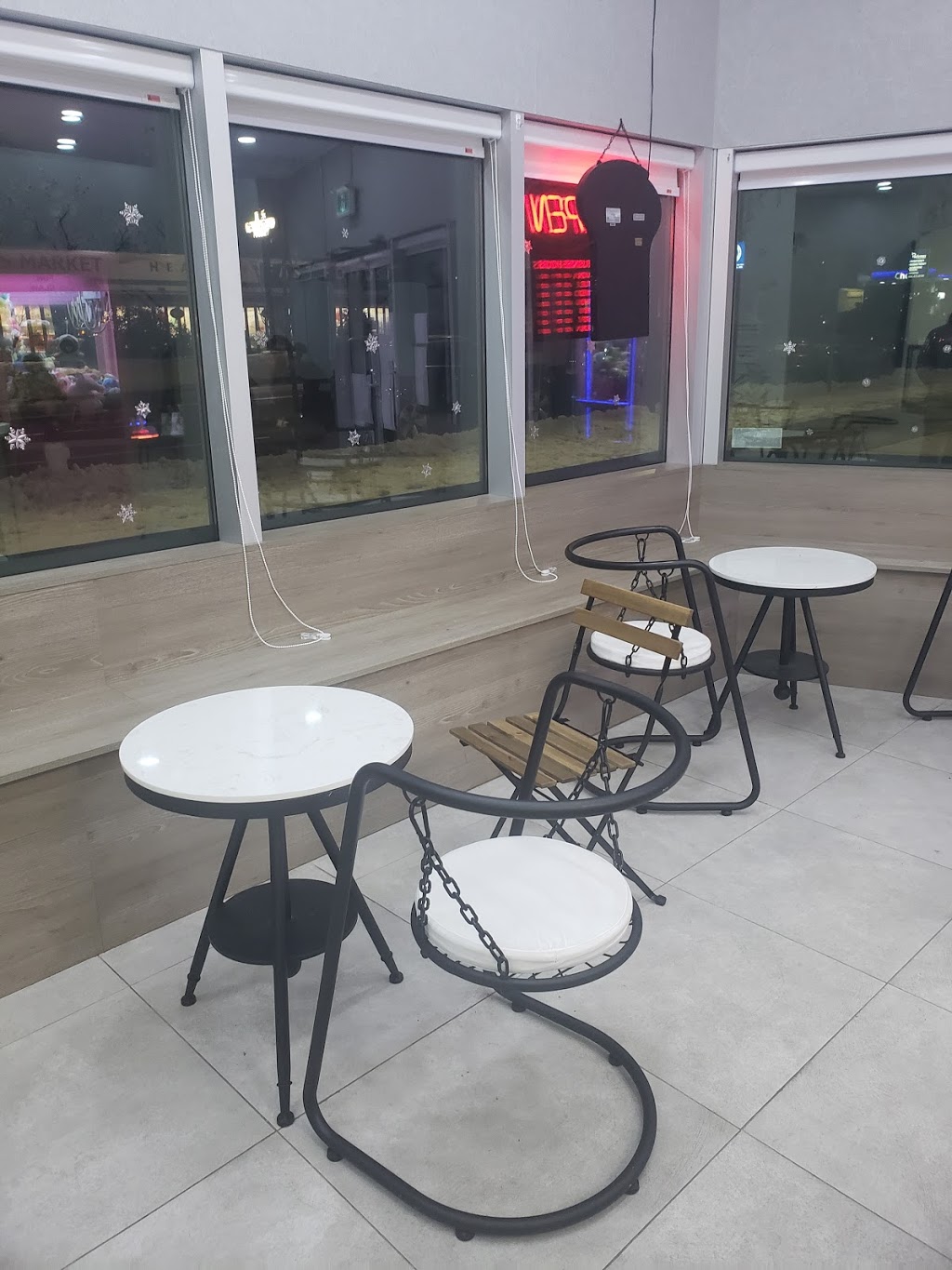 TEA18 | 6285 Kingsway, Burnaby, BC V5J 0H4, Canada | Phone: (604) 423-2953