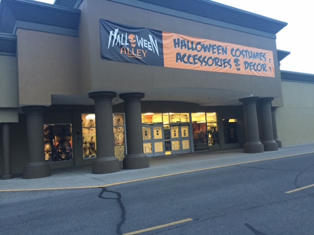 Halloween Alley | 2271 Harvey Ave Unit #1405, Kelowna, BC V1Y 6H2, Canada | Phone: (250) 762-0108